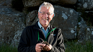 Dr Ants Roberts honoured for contribution to pastoral farming