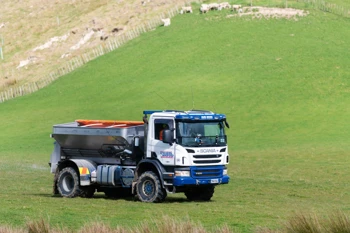 20230912 RAV Sandfords Spreading 008